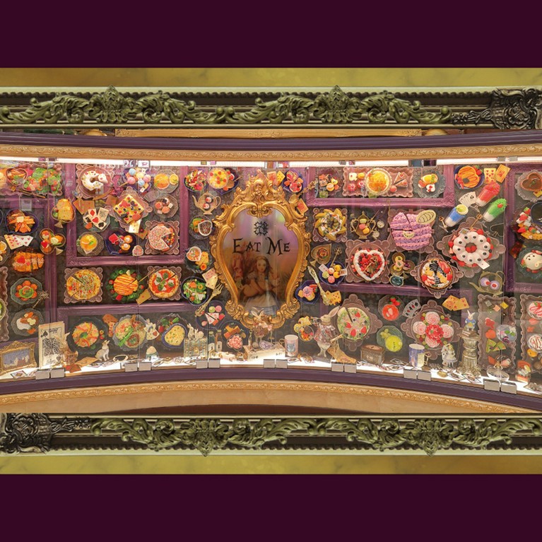 子供から大人まで楽しめるビュッフェスタイルのお店。