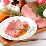 Special Christmas(～12/25)
ビュッフェ料金にプラスでローストビーフの食べ放題をご利用いただけます。

平日1,998円 バリュー（19：30～）1,798円
土日祝2,098円 バリュー（19：30～）1,898円　
＋878円