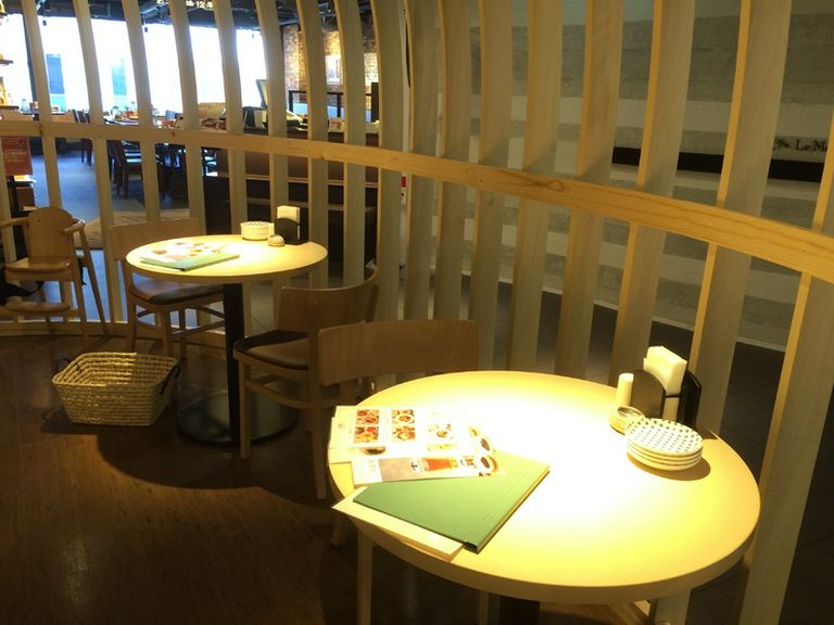 清潔感のあるカフェ調の雰囲気！