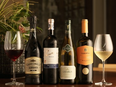 月替わりのグラスワイン　赤・白・スパークリングワインも充実