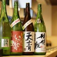 特にワインは「焼き鳥」との相性を考慮して取り揃えています。自分のお気に入りの銘柄を探すのも楽しみの一つです。