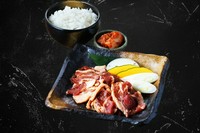 味付ジンギスカン、ライス、キムチ			
