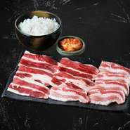 牛バラ、豚バラ、ライス、キムチ			
