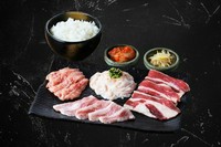 牛バラ、トントロ、生ホルモン、セセリ、ライス、キムチ
