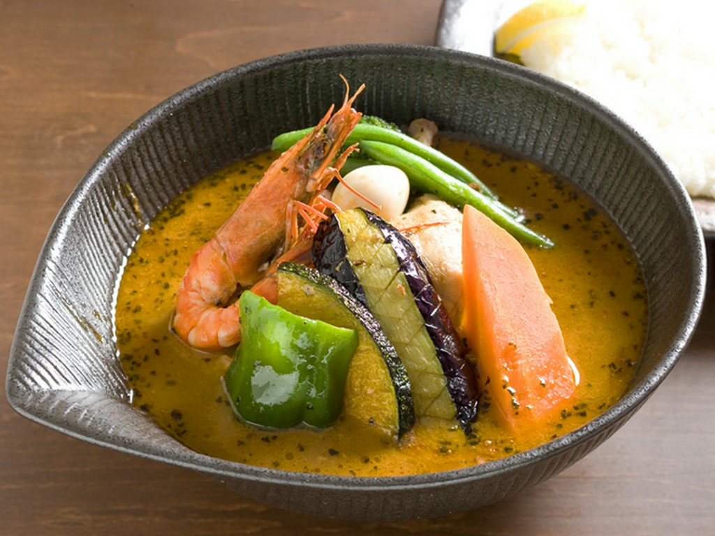 北海道といえば、スープカレー！道産の食材もご堪能あれ！