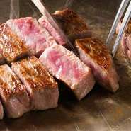 ☆突き出し
☆サラダ
☆焼野菜
☆神戸牛サーロインステーキ120ｇ
☆お食事
　・神戸ライスの白ご飯
　・赤だし
　・香の物
☆アイスクリーム
☆コーヒー又は紅茶