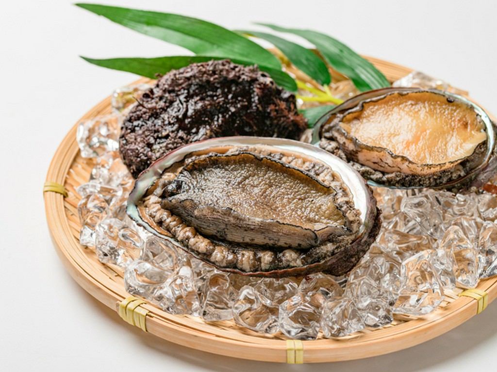 国産活け黒鮑の鉄板焼≪要予約≫