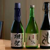 店主自ら試飲して納得した、あらゆるタイプの日本酒が揃う