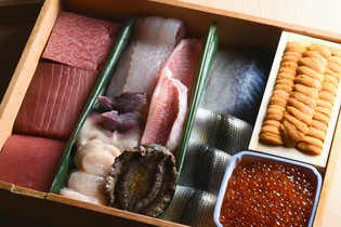 函館近海を中心とした港から仕入れる地元の魚で勝負