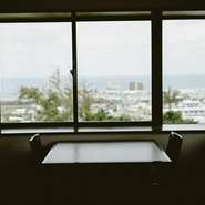 高台から見える沖縄の風景に癒されます