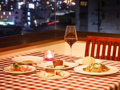 旨みたっぷり。トロトロと柔らかい食感の『県産牛ホホ肉赤ワイン煮』