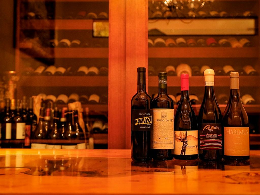 料理それぞれにワインを合わせるコースも