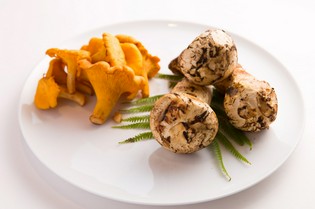 産地よりも生産者との縁や繋がりを大切にして仕入れる