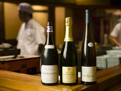 絶品焼き鳥と厳選ワインが織りなすマリアージュ