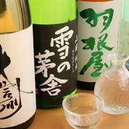 シャリには長野県産のお米を使用、シャリとの相性を考慮し『大信州』という長野の地酒を用意しているそう。すっきりした飲み口の軽さがあるお酒です。時々の魚介に合わせて、季節のお酒や新酒が用意されています。