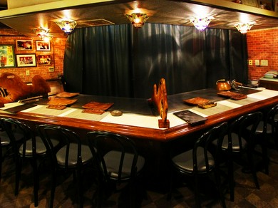 七色のステンドグラスの照明がお客様を幸せにと願う!!