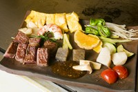 ・前菜
・コーンスープ
・季節の焼野菜
・シーフード(海老・ほたて貝柱・いか)
・岡山千屋牛の「サーロイン」50g
・ご飯
・デザート