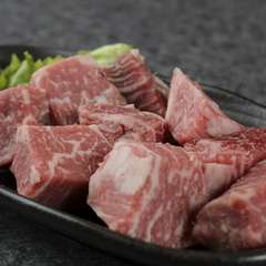 大きい角切りが嬉しい、肉の味をしっかり味わう『ヒレ』