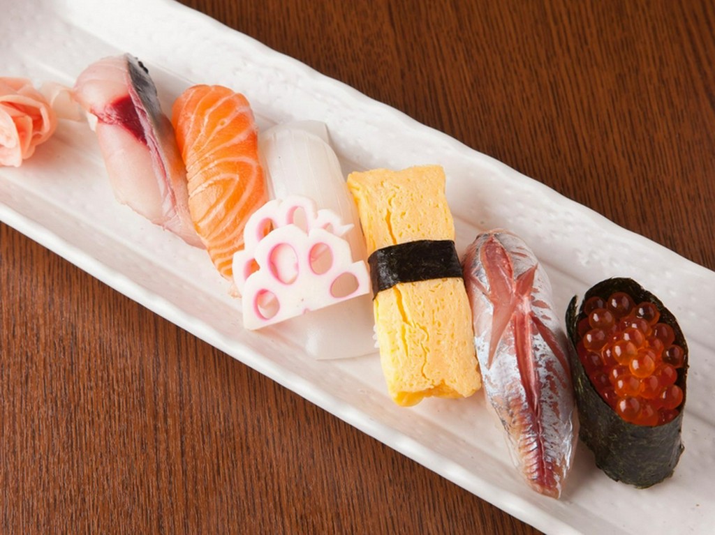 飯南町産のコシヒカリ1等米で握った『きまぐれにぎり盛り（六貫）』