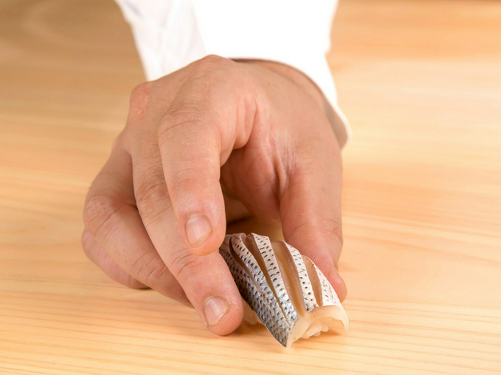 こだわりの江戸前鮓を、どなたでも寛いで楽しめるお店づくりを