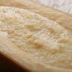 真の「パルミジャーノ・レッジャーノ」をシンプルに味わえる『パルメザンチーズのリゾット』