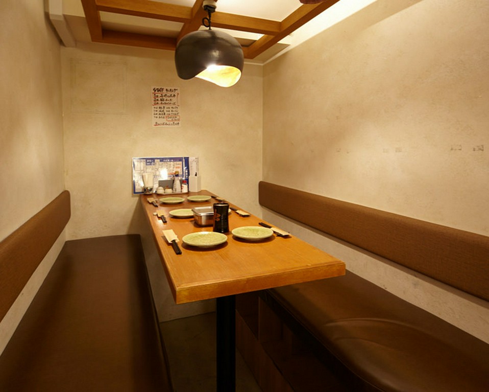 「串カツ女子会」自慢の油使用『串カツ』で美と健康を