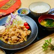 ふと食べたくなる、懐かしの味を当店のランチでお召し上がりください。