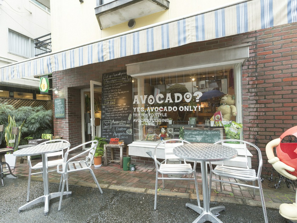 ついつい入ってしまいそうになるポップな雰囲気の可愛らしい外観