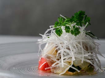 KINOE名物 鮮魚のカルパッチョ