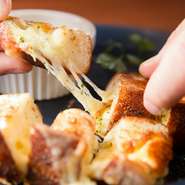 コースは5種類あり、前菜や季節野菜、シーフードグリルなどがずらり。季節や時期によって使う素材が変わり、旬の味わいが楽しめます。来店するまで、どんなメニューがあるのかわかりません。