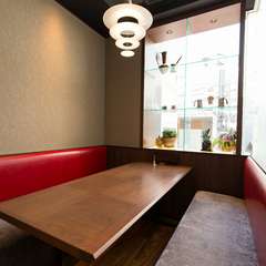 周りをきにせずにゆったり過ごせる個室もあり