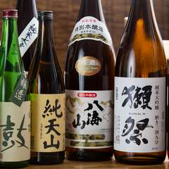 料理とともに味わいたい日本酒は、料理人自らがセレクト