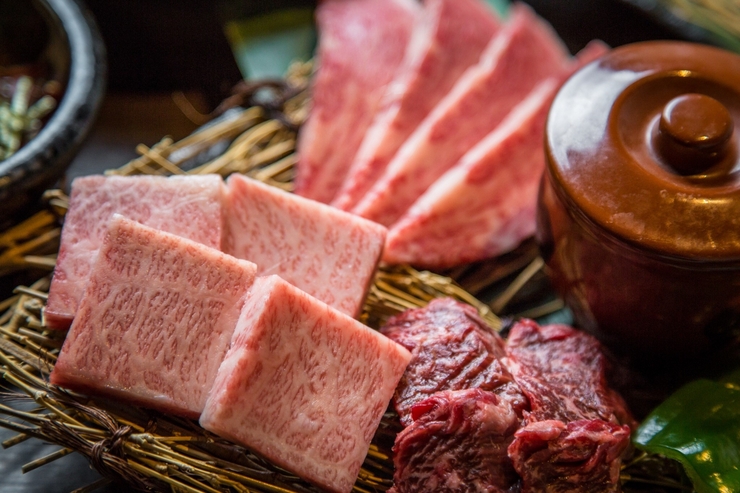 [Ladies' Set] 'Imari Beef Premium Loin', 'Premium Short Ribs', 'Salted Beef Tongue'... 12 items in total, 3,500 yen