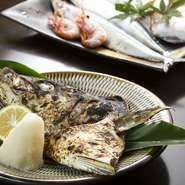 常時出している肉メニューも大切ですが、日替わりでだしている魚にはかなりこだわっています。旬によって入れ替わるをみて、季節が変わっていくのを感じることが出来ます。