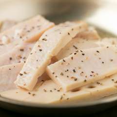 コリコリとした食感がビールとの相性抜群『動脈（ちくわ）』（味噌or塩）