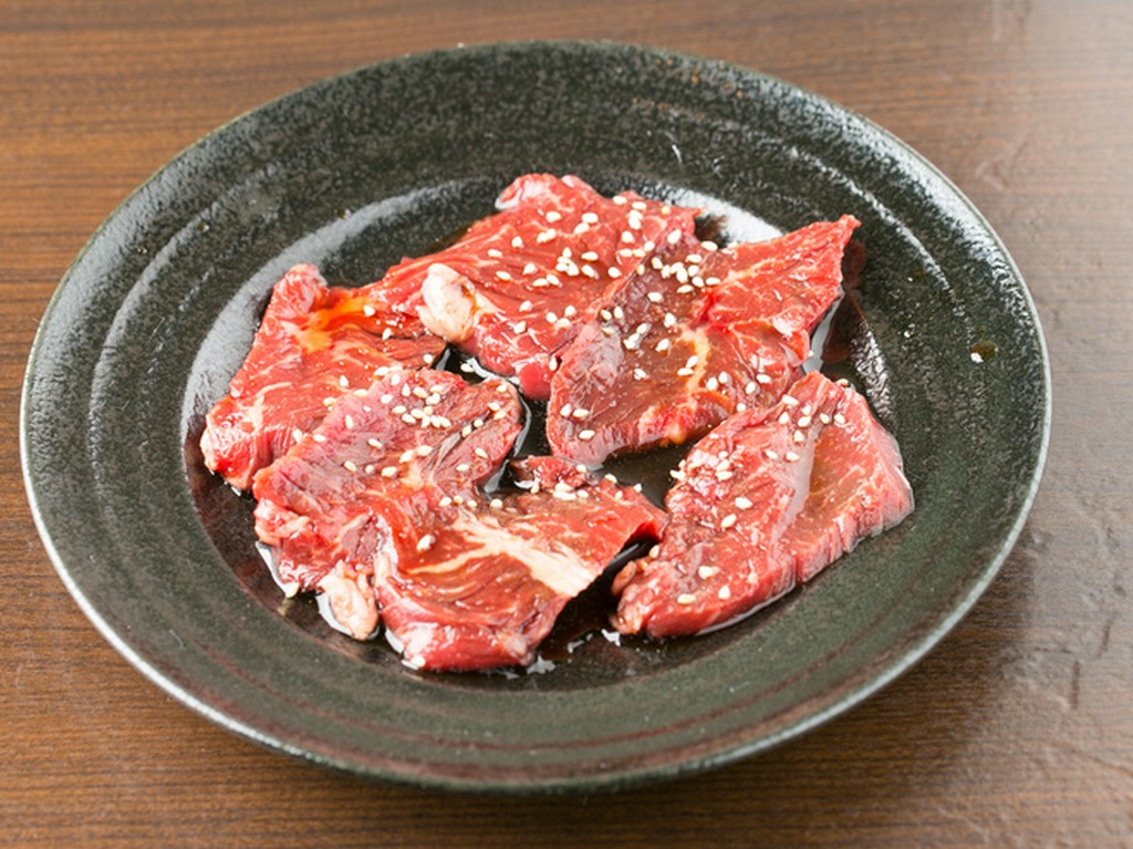 毎日つくる特製ダレが赤身肉の旨みを引き立てる『並ハラミ』