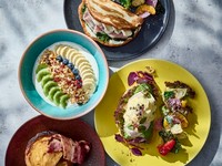 スペシャルモーニングは限定１５食のためご来店時に売れきれの場合がございます。
ご希望の方は事前にお申し付けくださいませ。