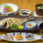 寿司、和食、沖縄郷土料理などいろいろなメニューが揃っており、子どもから年配の方まで年代を問わずに食事が楽しめます。落ち着いた雰囲気となっており、家族の記念日の会食にもぴったり。