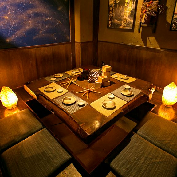 最大40名様対応。掘り炬燵個室完備