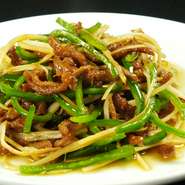 牛肉の細切りとピーマンの炒め