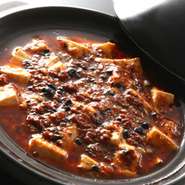 当店の麻婆豆腐は道産大豆１００％の豆腐がうまい！