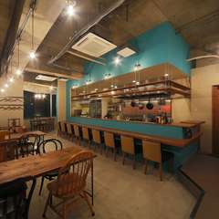 広々とした店内を貸切って、肉料理メインの歓送迎会