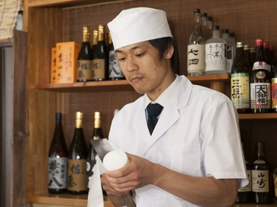 和食や日本料理に合わせて飲みたい多様な日本酒を各種用意