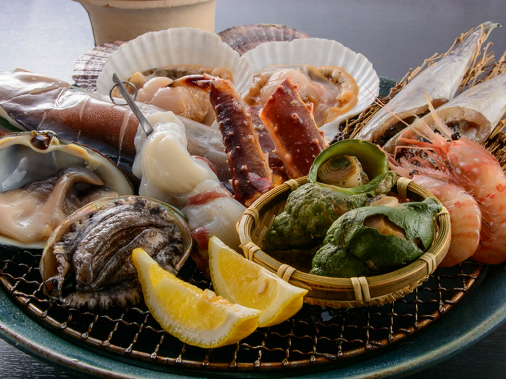 北海道の海の幸を「旬」を大切にしながら厳選仕入れしております