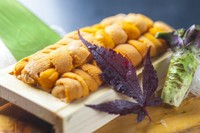 ◆税込＋500円で
・活鮑踊り　刺身または浜焼き（お一人一個）
・びっくり丸ごと生雲丹一折
 　（2名ハーフ、3名以上で一折）
・本格あんこう鍋に変更 
・活いか踊り造り追加可能（お一人1/4杯）
他