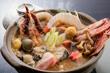 ～北の最上級の味覚がぎっしりのフルコース～
鮮と技が活きる北国の味覚「北海道料理」を御堪能ください！