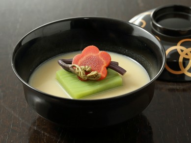 白味噌のほのかな甘みが際立つ『御碗』