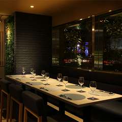 飲食店街ではない意外な場所にある、隠れ家的に利用できる店