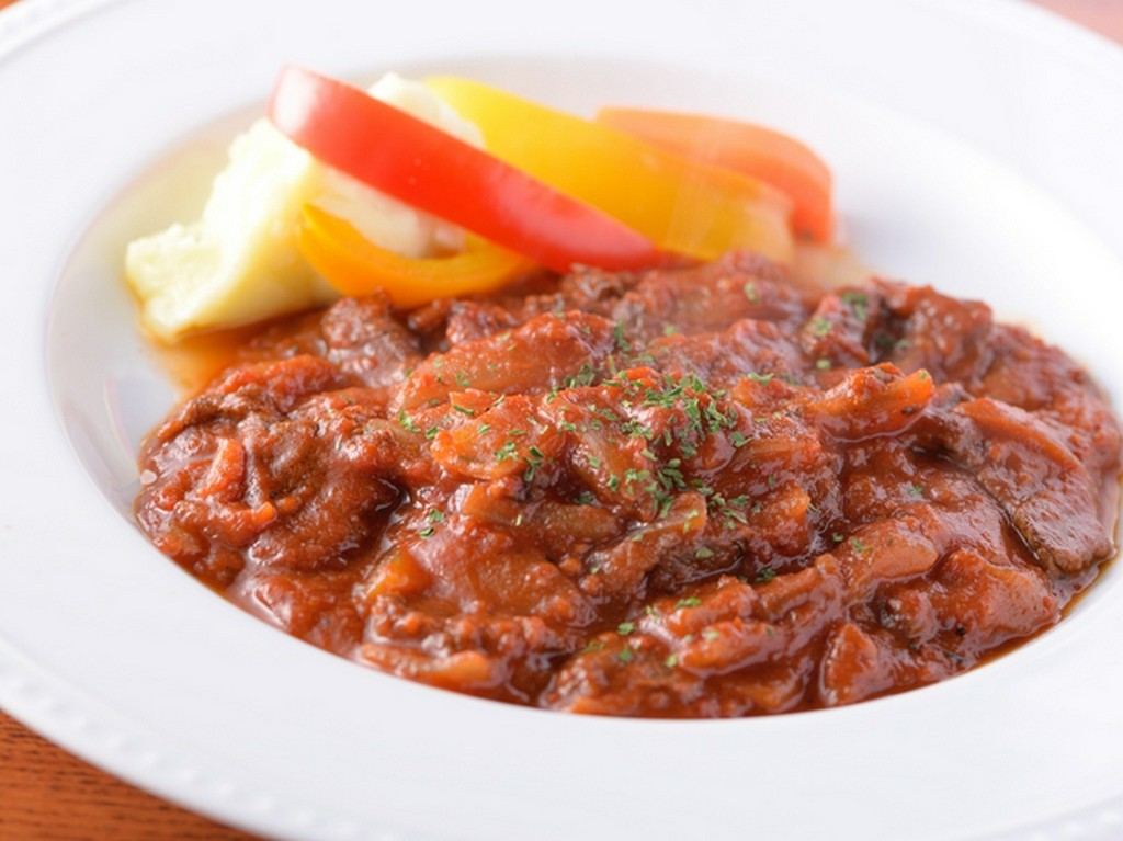 牛ハラミのトマト煮込み