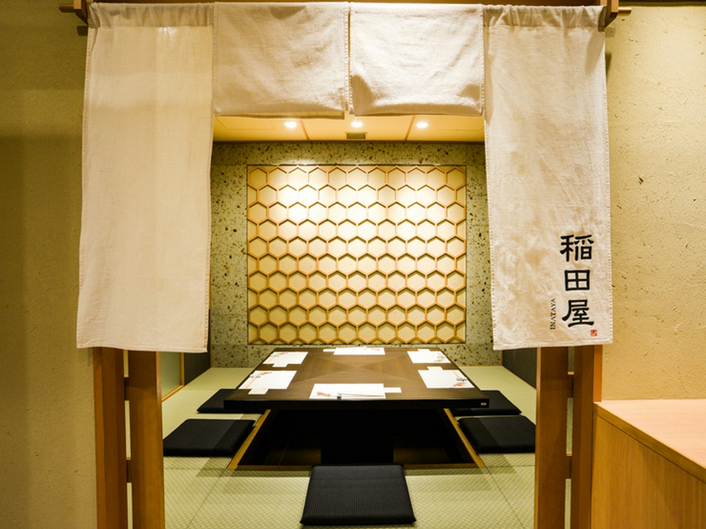 大小様々な個室が揃った、使い勝手のよいおしゃれな呑み処